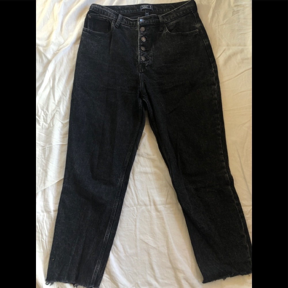 Abercrombie & Fitch Curve Love Black Faded Ankle Jeans